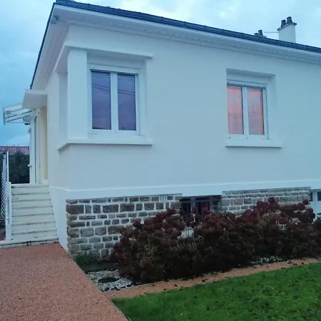 Chez Papinette, Proche Gare Et Centre, Pdj Compris Apartment Niort Exterior photo